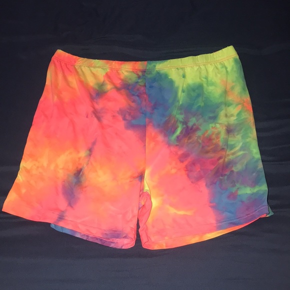 Tie dye 2pc Shorts Set size XL - Picture 2 of 3